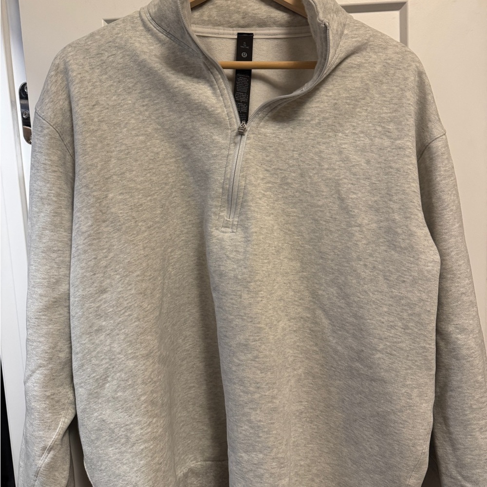 Lululemon men’s Gray midweight Quarter-Zip 1/4 Sweater